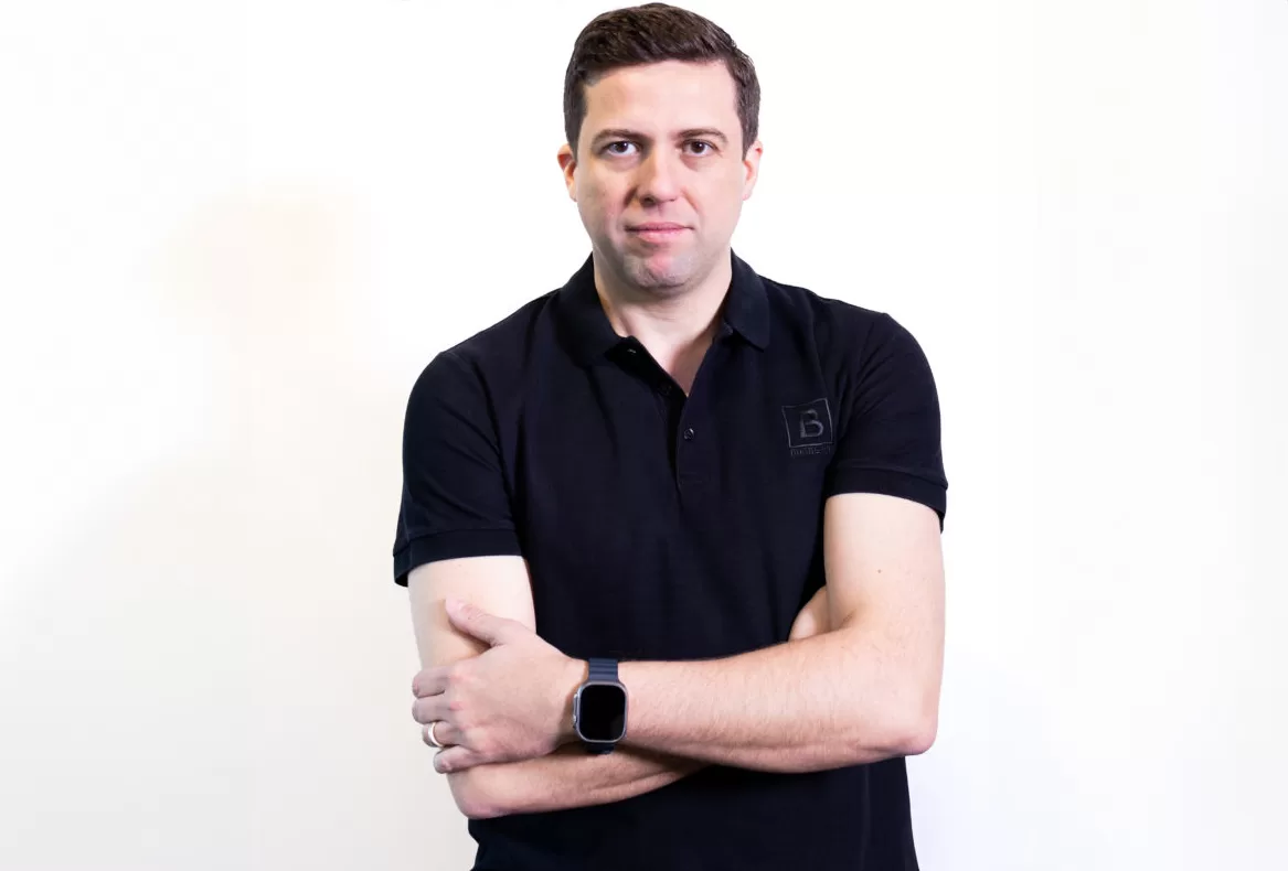 IA reduz tempo de criação de avaliações em até 85%, aponta pesquisa com professores brasileiros