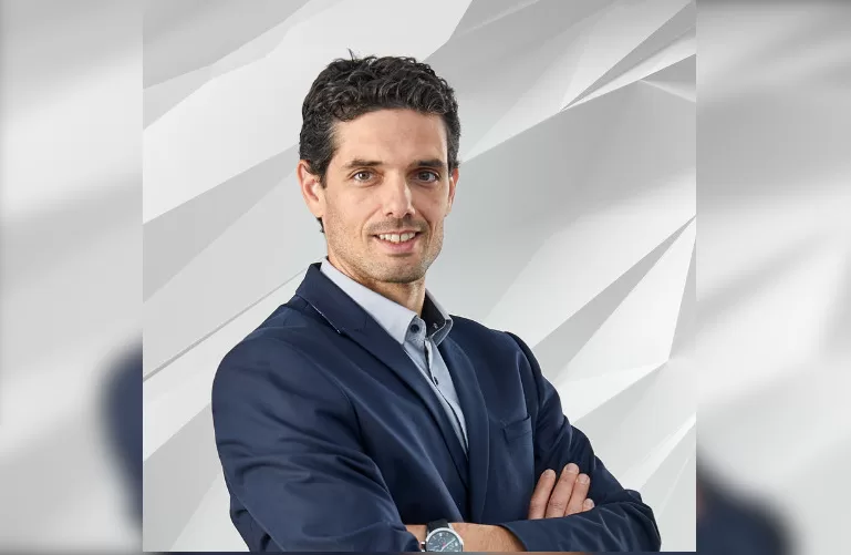 ABB amplia linha de no-breaks monofásicos com foco em pequenas empresas e data centers