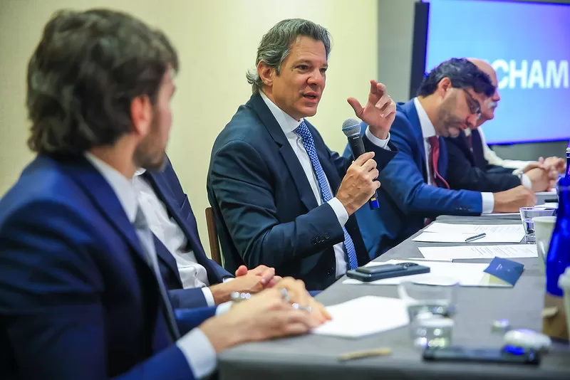 Governo brasileiro reúne empresas nos EUA para discutir oportunidades em tecnologia e IA no Brasil