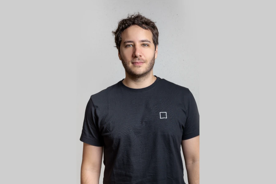 Tela aposta em IA generativa no-code para automatizar operações corporativas e ampliar uso empresarial da tecnologia