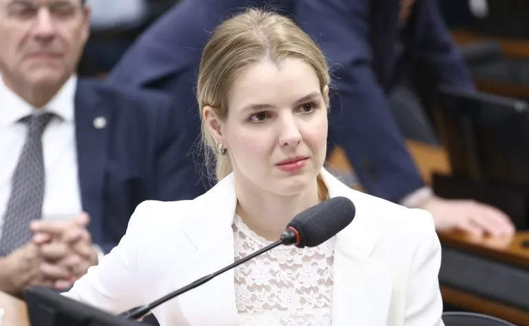 Câmara cria comissão especial para avaliar projeto de regulação de IA no Brasil