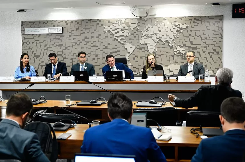 Especialistas destacam consumo elevado de energia por data centers de IA e pedem atenção do Congresso