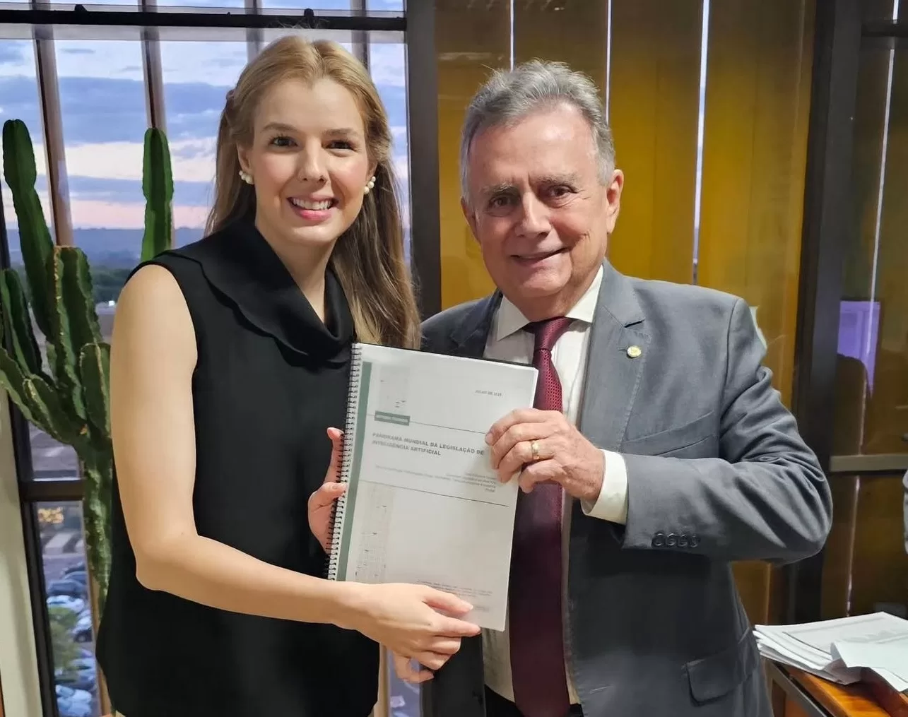 Presidente da Comissão Especial na Câmara recebe estudo sobre regulação internacional de IA