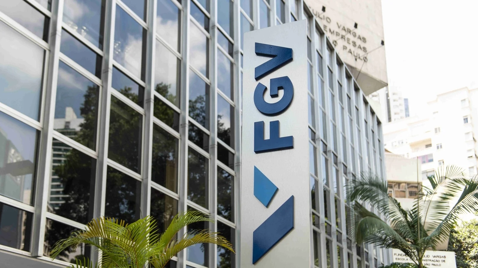 FGV oferece cursos gratuitos sobre IA, dados e tecnologia para profissionais de diversas áreas