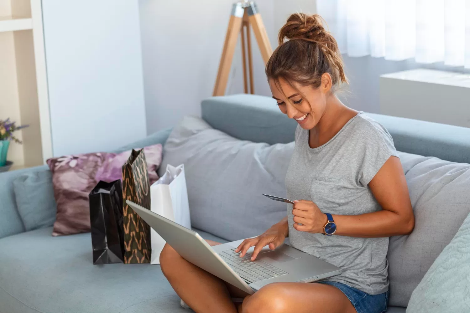 37% dos brasileiros já tiveram decisões de compra influenciadas por IA, mostra pesquisa da Nexus