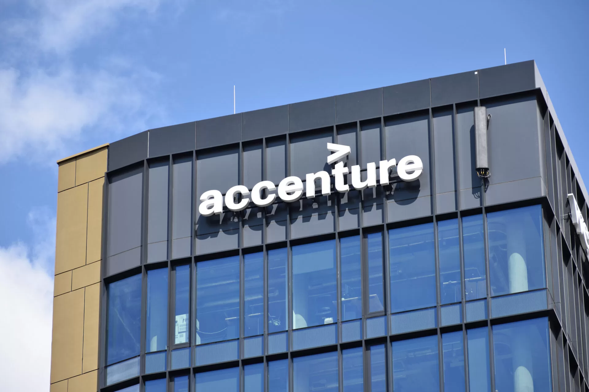 Accenture e Google Cloud ampliam parceria para impulsionar uso do Gemini Enterprise