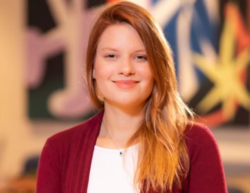 Fraudes com deepfakes crescem 126% no Brasil em 2025, aponta Sumsub