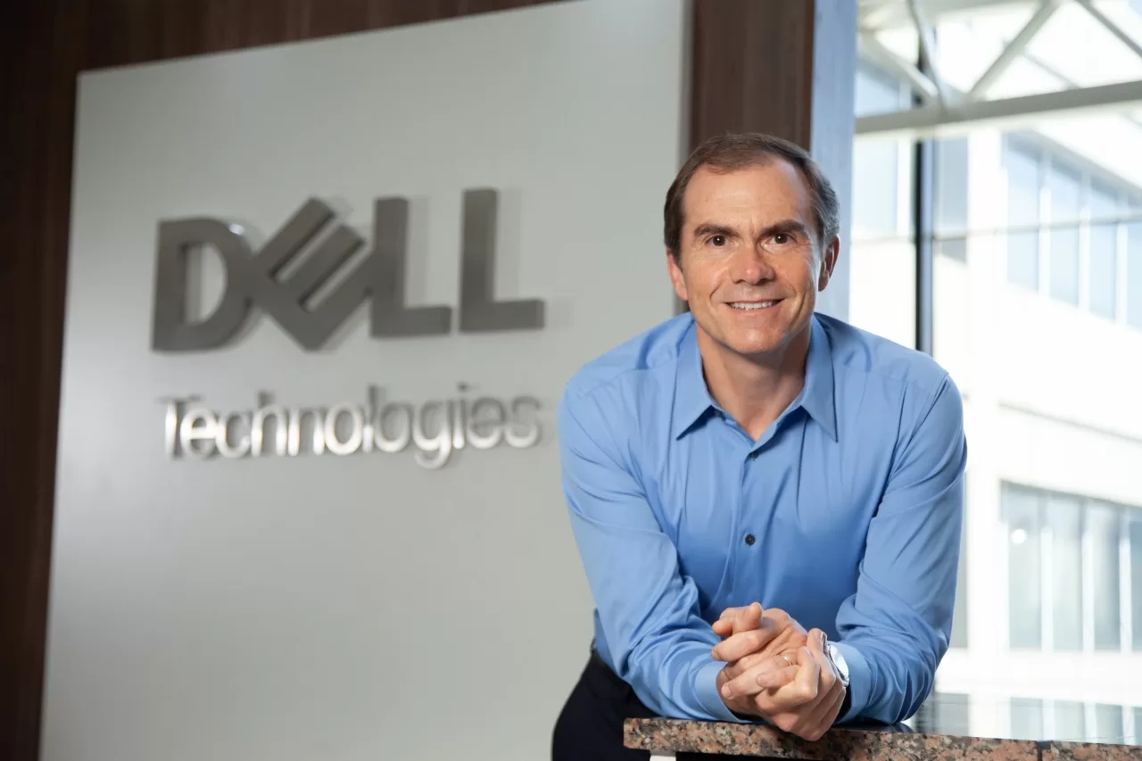 Dell lança primeiro servidor de inteligência artificial fabricado no Brasil