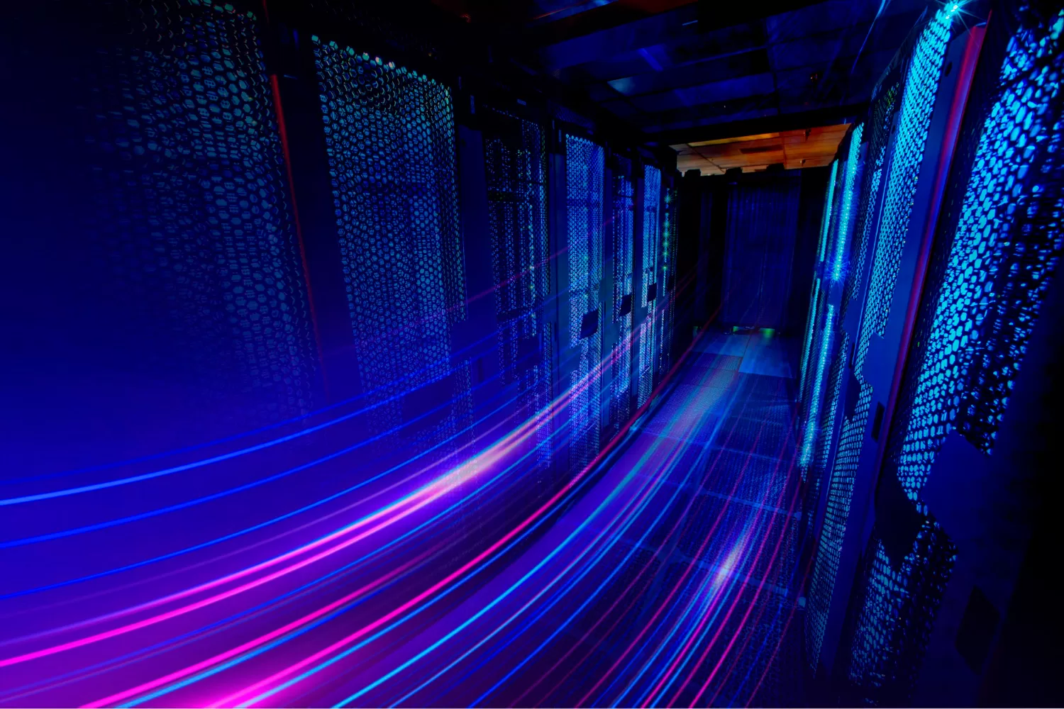 Incerteza regulatória sobre IA cria complexidade aos investimentos em data centers no Brasil, aponta Moody’s