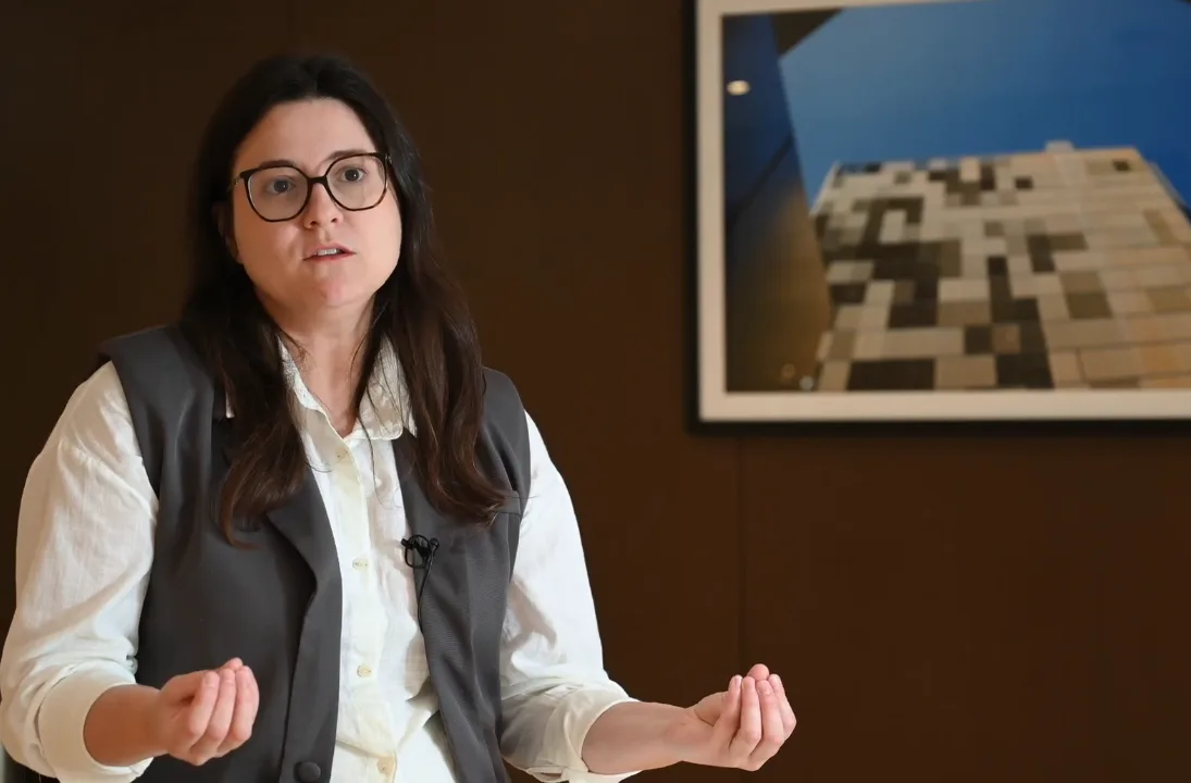 Menos da metade dos brasileiros domina tarefas digitais complexas, incluindo IA, aponta CNI