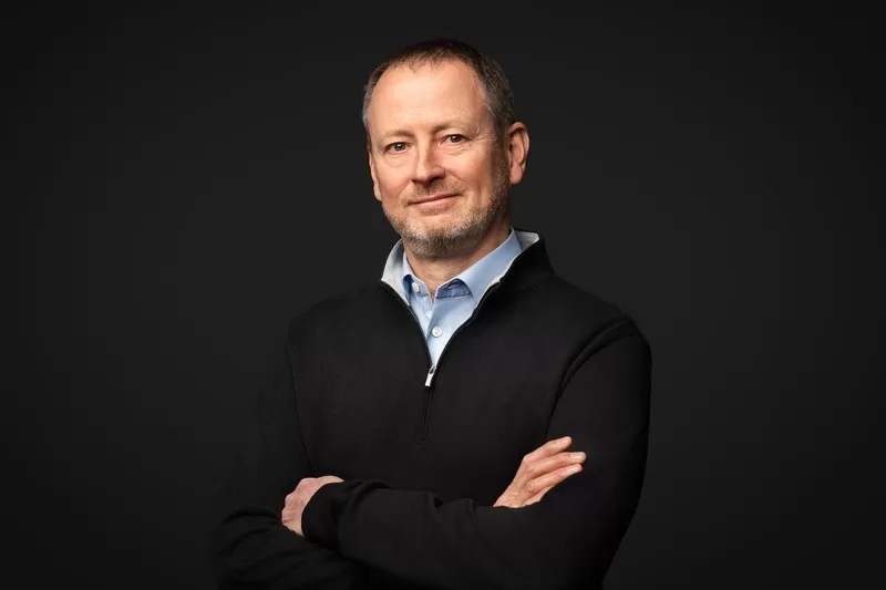 Pesquisa da OutSystems aponta que 96% das empresas já usam agentes de IA